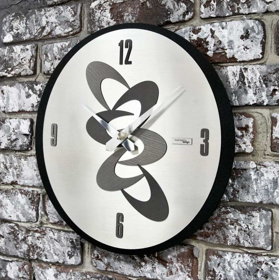 Настенные часы Incantesimo Design 531 N Adsum (Чёрный)