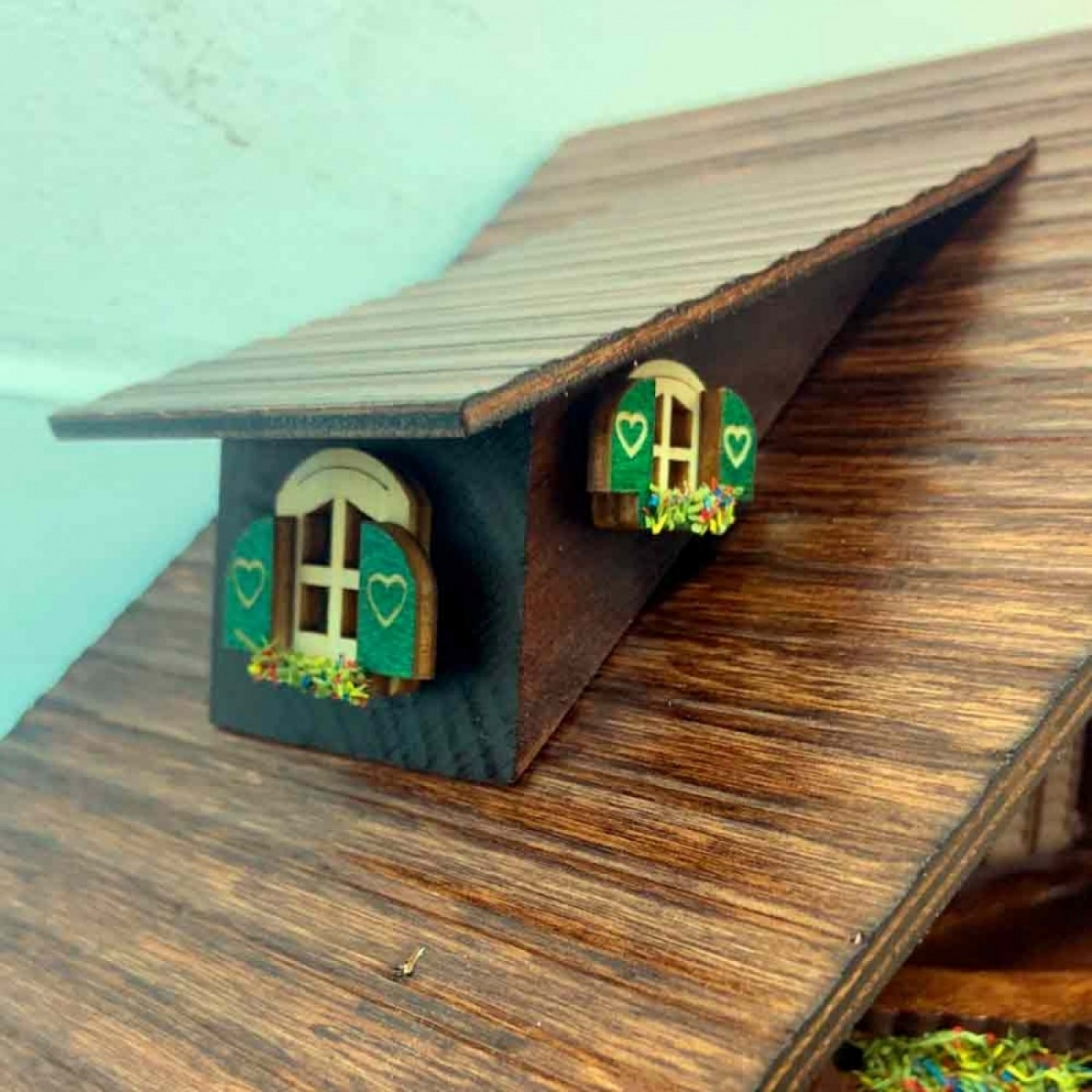 Кварцевые настенные часы с кукушкой Tomas Stern 5091 с 12-ю мелодиями