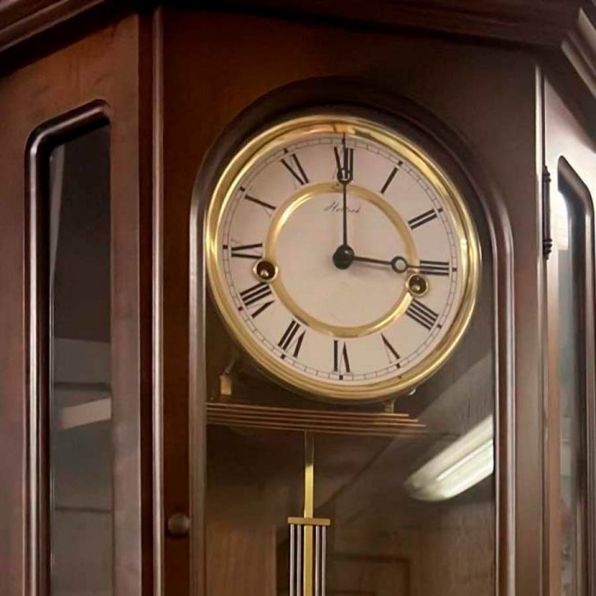 Механические настенные часы Hermle  70305-030141