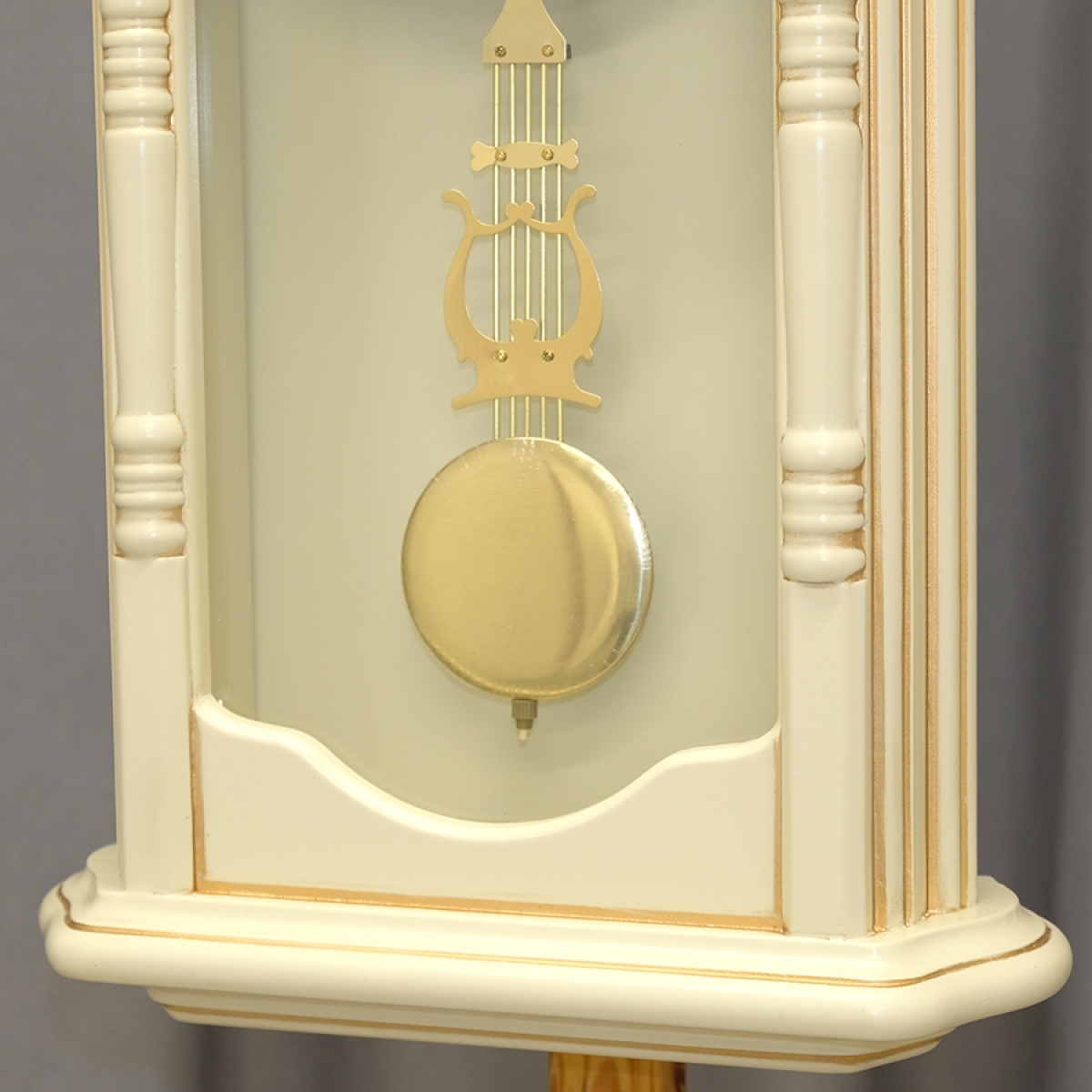 Настенные часы Columbus Co-1890-PG-Iv с маятником и боем