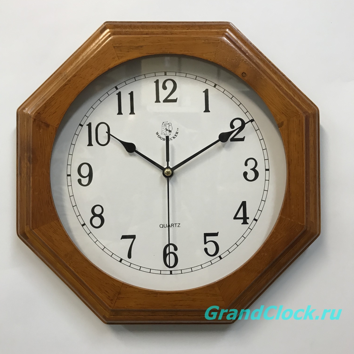 Настенные часы WOODPECKER в деревянном корпусе 7119 (05)