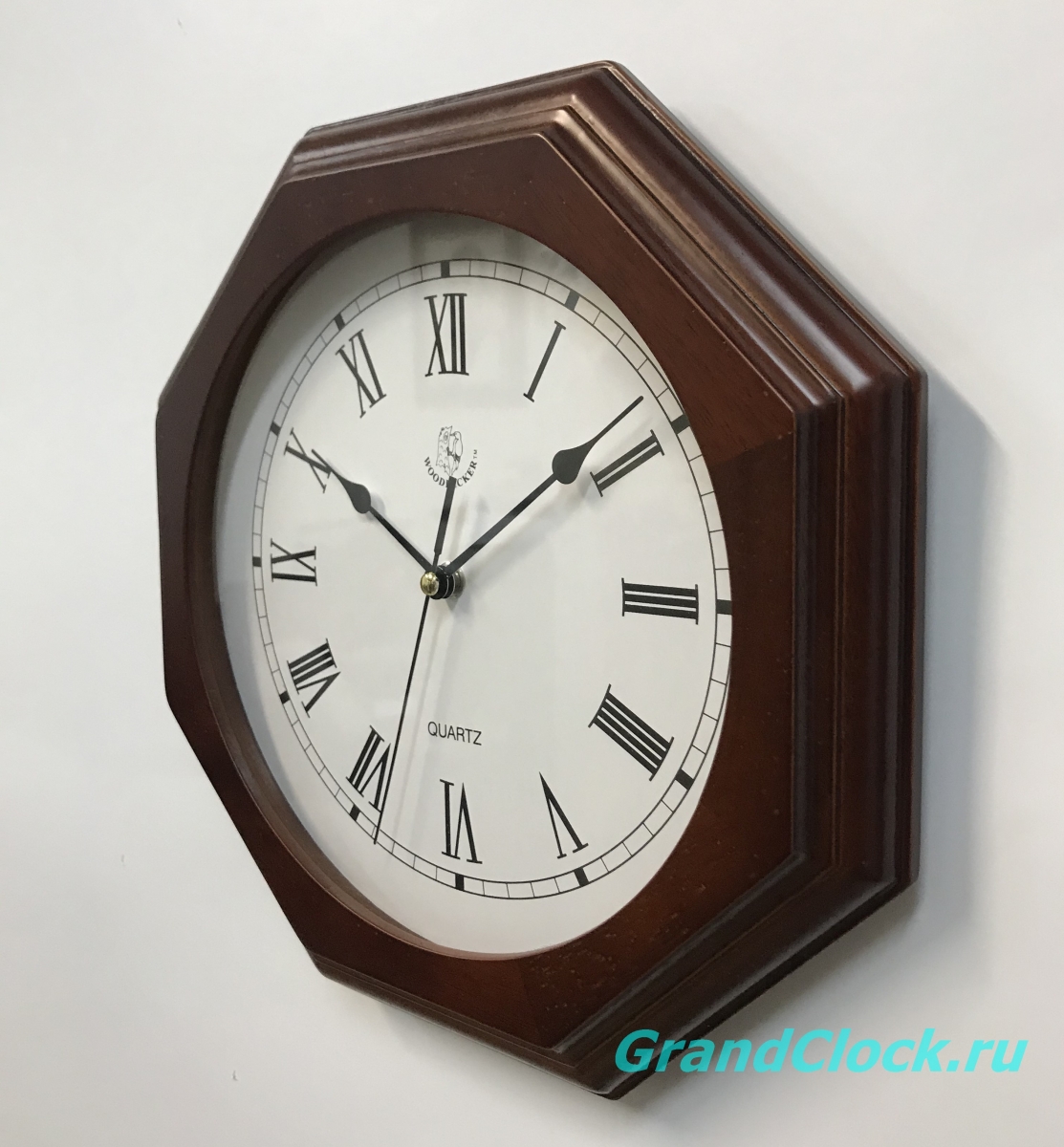 Настенные часы WOODPECKER в деревянном корпусе 7119 (07)