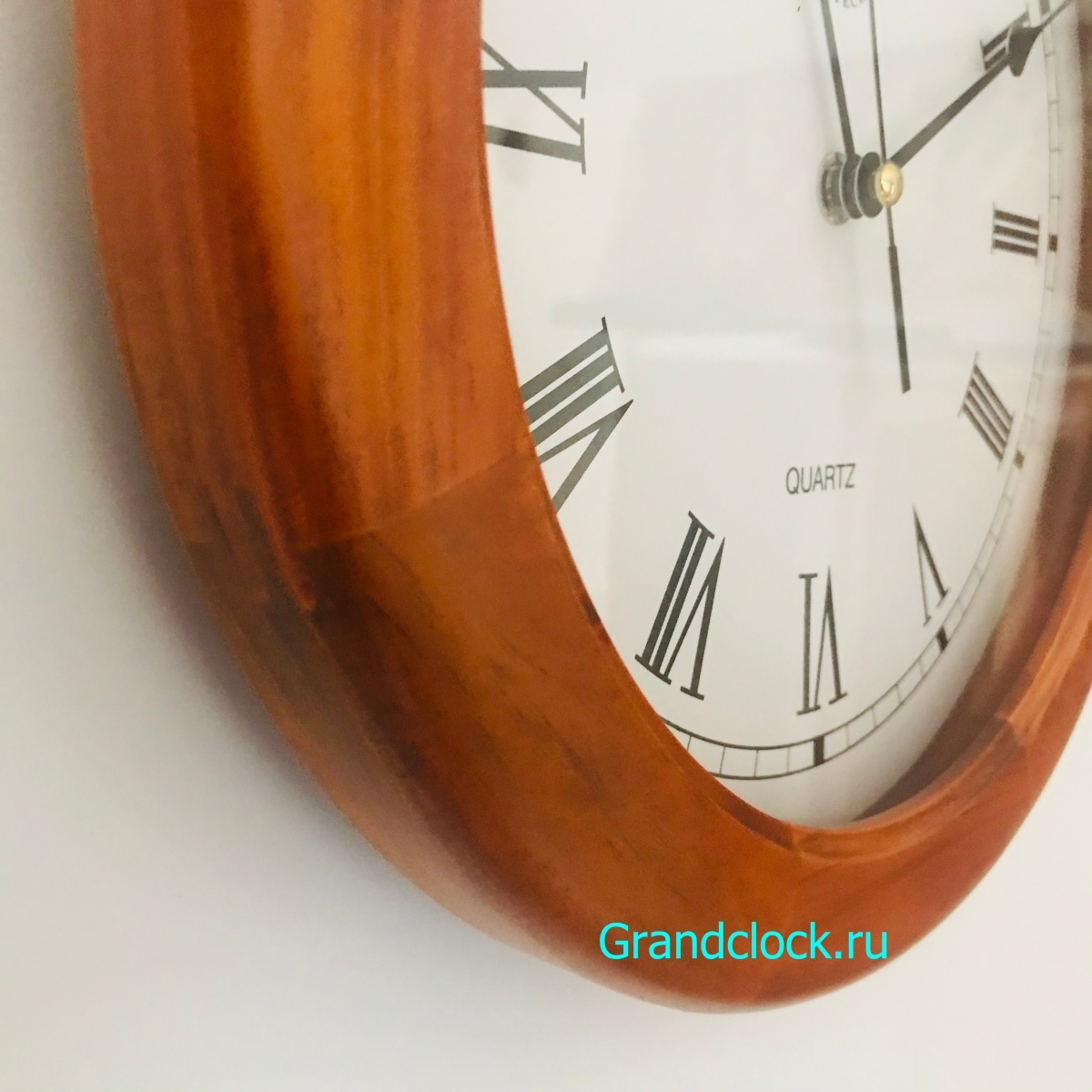 Настенные часы WOODPECKER в деревянном корпусе 7143W (05)