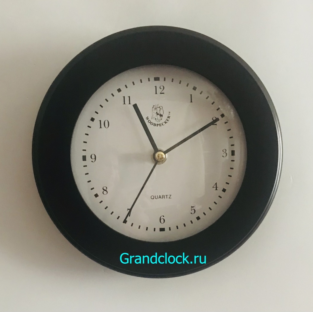 Настенные часы WOODPECKER в деревянном корпусе 7346 (09)