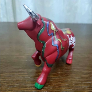Статуэтка Nadal 711656 Бык малый красный, музыкальный декор (Small bull Nº056)