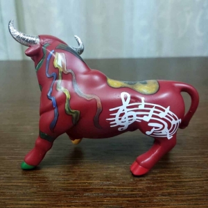 Статуэтка Nadal 711656 Бык малый красный, музыкальный декор (Small bull Nº056)