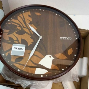 Настенные часы Seiko QXC243B с маятником в виде хвоста птицы