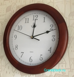 Настенные часы WOODPECKER в деревянном корпусе 7143W (07)