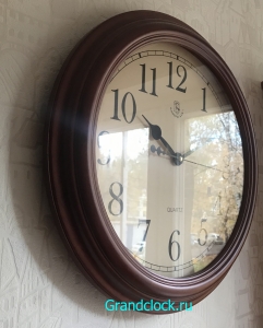 Настенные часы WOODPECKER в деревянном корпусе 8008 (07)