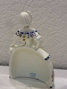 Статуэтка-подвеска  Nadal 763045T  Фрейлина в белом  (Menina white  tile tile)