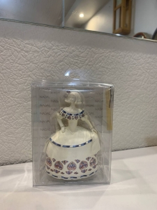 Статуэтка-подвеска  Nadal 763045T  Фрейлина в белом  (Menina white  tile tile)