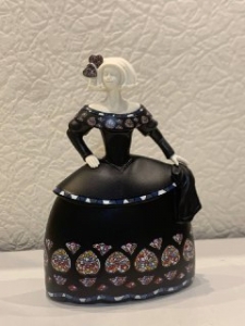 Статуэтка-подвеска  Nadal 763245T  Фрейлина в черном  (Menina black tile tile)
